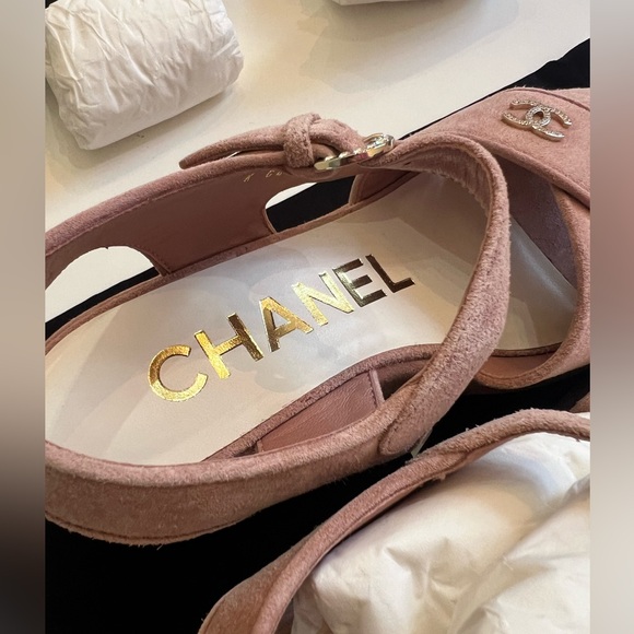 2024 Chanel cc interlocking suede sandals - Picture 9 of 9